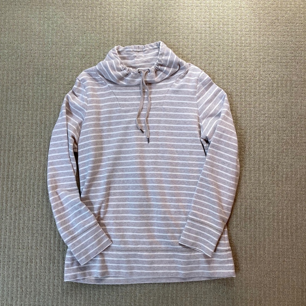 LL Bean Women’s Ultrasoft Sweats Funnelneck Pullover - XS Petite - Excellent Con